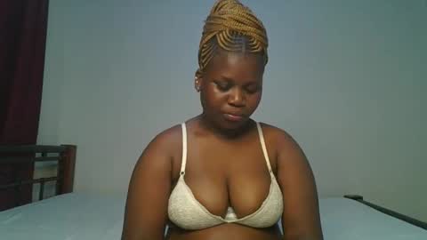 Snapshot of ceepretty25 chatting on February 18, 9:38 am ceepretty25 online show from February 18, 9:38 am