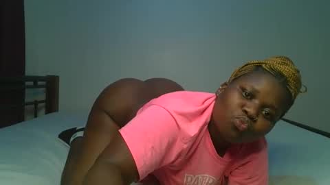 Snapshot of ceepretty25 chatting on February 24, 12:08 am ceepretty25 online show from February 24, 12:08 am