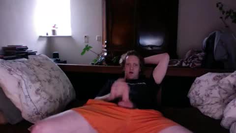 ceezeee online show from December 15, 8:08 am