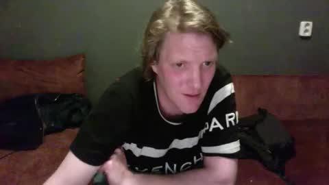 ceezeee online show from March 6, 3:03 am