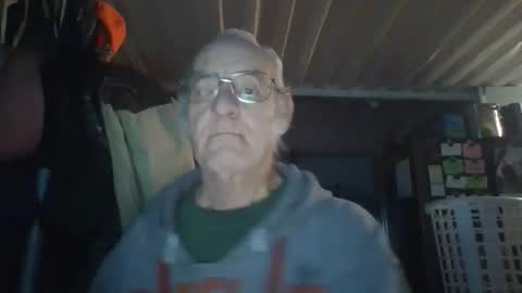 Chuck online show from November 8, 5:40 am