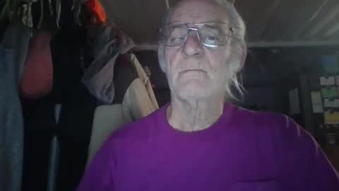 Chuck online show from November 17, 1:44 am