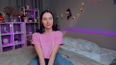 Snapshot of cel1ne_secret chatting on December 27, 2:25 am Josie Manesi online show from December 27, 2:25 am