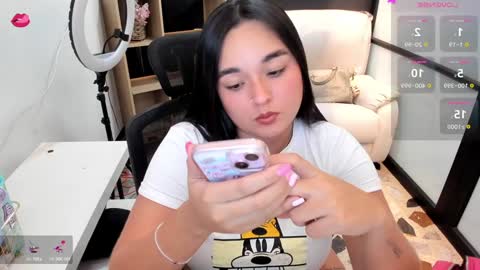 Snapshot of celesstebruce chatting on February 4, 2:17 am meli online show from February 4, 2:17 am