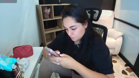 Snapshot of celesstebruce chatting on February 13, 8:03 pm meli online show from February 13, 8:03 pm