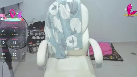 Snapshot of celesstebruce chatting on September 23, 11:08 pm meli online show from September 23, 11:08 pm