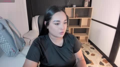 Snapshot of celesstebruce chatting on November 16, 7:52 pm meli online show from November 16, 7:52 pm