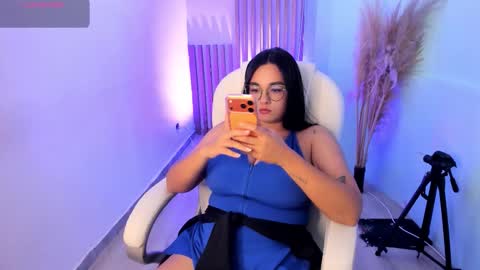 Snapshot of celesstebruce chatting on December 18, 8:04 pm meli online show from December 18, 8:04 pm