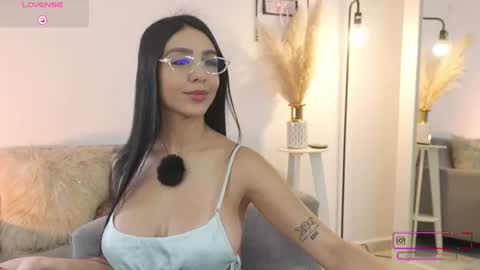 Alice online show from June 16, 9:39 pm