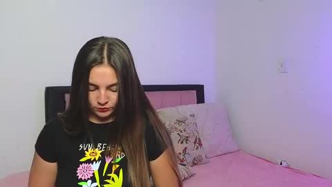 Snapshot of celeste_1star chatting on January 27, 1:05 am celeste_1star online show from January 27, 1:05 am