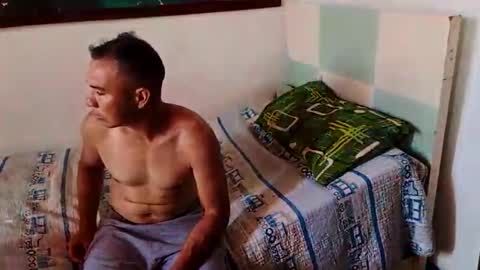 Snapshot of celeste_leon07 chatting on March 29, 9:48 pm celeste_leon07 online show from March 29, 9:48 pm