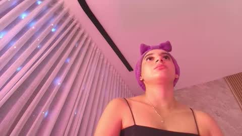 Snapshot of celeste_moonx chatting on February 13, 11:50 am Celeste online show from February 13, 11:50 am