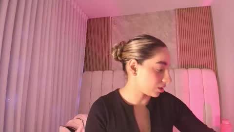 Snapshot of celeste_moonx chatting on February 19, 11:50 am Celeste online show from February 19, 11:50 am