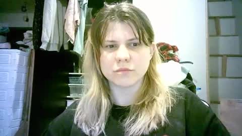 celeste_naughty_ online show from April 6, 10:05 am