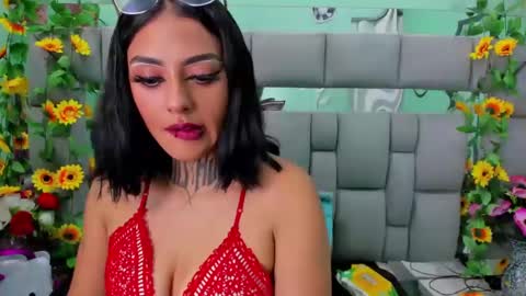 Snapshot of celeste_owen18 chatting on December 5, 3:48 am celeste owen18 online show from December 5, 3:48 am