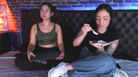celeste_starsss online show from June 11, 12:32 am