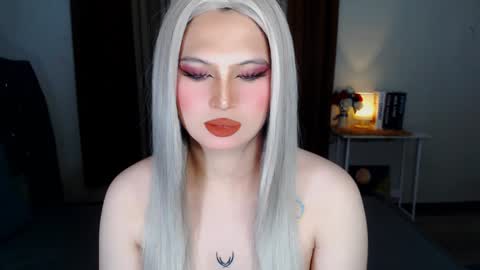 CELESTE IGYoshi Tian online show from December 16, 10:40 am