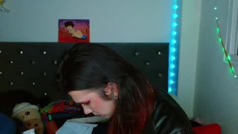 Snapshot of celesteswett chatting on January 18, 4:59 am I am Valentinn online show from January 18, 4:59 am