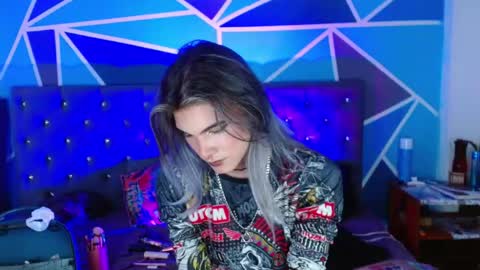 Snapshot of celesteswett chatting on October 16, 10:55 pm I am Valentinn online show from October 16, 10:55 pm