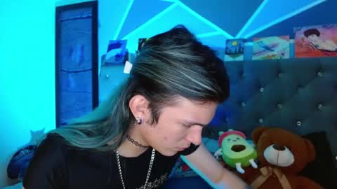 Snapshot of celesteswett chatting on December 1, 5:29 pm I am Valentinn online show from December 1, 5:29 pm