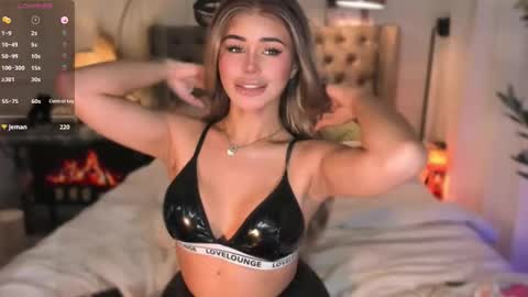 Snapshot of celestevaughnxo chatting on June 10, 5:01 pm Janzel online show from June 10, 5:01 pm
