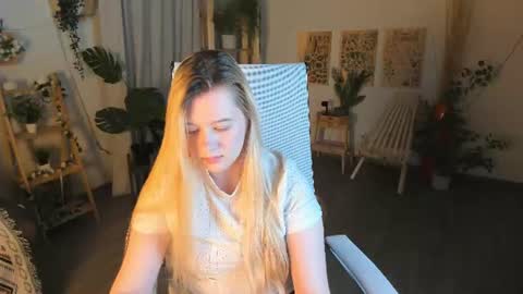 your cute kitty online show from June 16, 6:54 pm