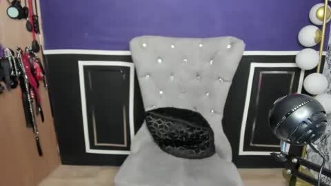       online show from January 5, 5:27 pm