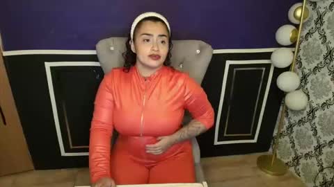 Snapshot of celestte_sweet chatting on February 23, 9:17 am online show from February 23, 9:17 am