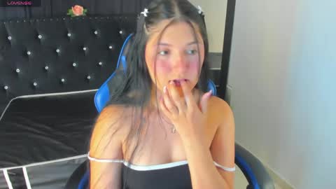 Celesttee  online show from April 21, 9:28 pm