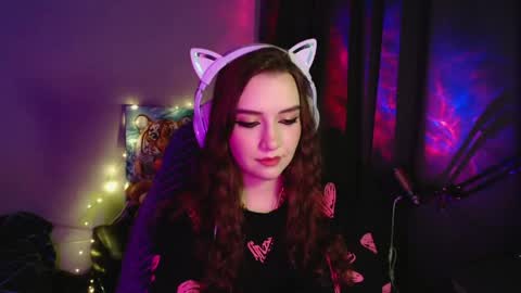 Snapshot of celia_sensual_ chatting on April 14, 8:15 pm celia_sensual_ online show from April 14, 8:15 pm