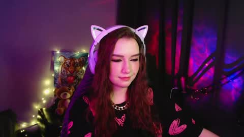 Snapshot of celia_sensual_ chatting on April 17, 6:55 pm celia_sensual_ online show from April 17, 6:55 pm