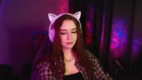 Snapshot of celia_sensual_ chatting on April 20, 7:15 pm celia_sensual_ online show from April 20, 7:15 pm