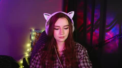 Snapshot of celia_sensual_ chatting on May 6, 7:52 pm celia_sensual_ online show from May 6, 7:52 pm