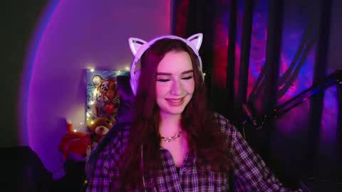 Snapshot of celia_sensual_ chatting on June 2, 6:10 pm celia_sensual_ online show from June 2, 6:10 pm