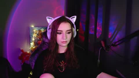 Snapshot of celia_sensual_ chatting on June 11, 7:56 pm celia_sensual_ online show from June 11, 7:56 pm