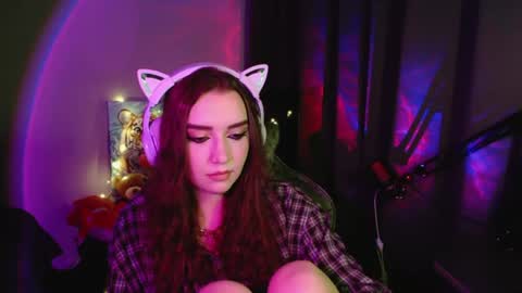 Snapshot of celia_sensual_ chatting on June 12, 7:46 pm celia_sensual_ online show from June 12, 7:46 pm