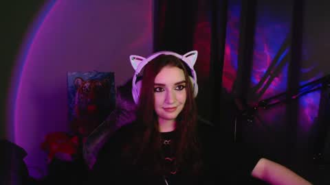 Snapshot of celia_sensual_ chatting on June 15, 8:33 pm celia_sensual_ online show from June 15, 8:33 pm