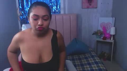 Snapshot of celiani_caleb chatting on October 19, 2:23 am celiani_caleb online show from October 19, 2:23 am