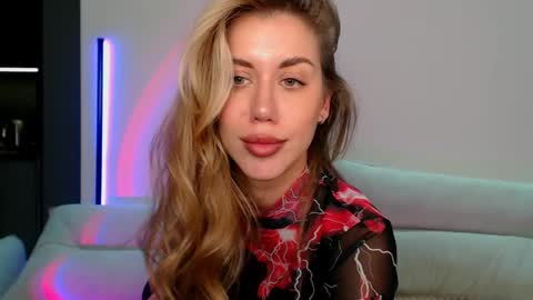 Snapshot of celin_summer chatting on December 3, 9:56 pm Celin online show from December 3, 9:56 pm