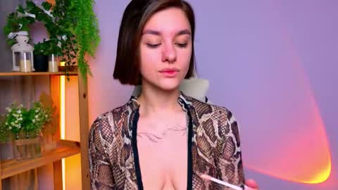 Snapshot of celine_dionn chatting on March 22, 3:43 am Celine online show from March 22, 3:43 am