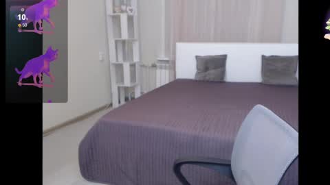 Snapshot of celine_faer1 chatting on December 30, 1:25 pm Celine online show from December 30, 1:25 pm