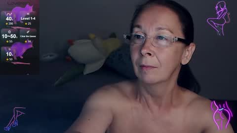 Snapshot of celine_faer1 chatting on September 10, 10:10 pm Celine online show from September 10, 10:10 pm