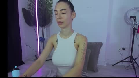 Celine Roxelle online show from November 11, 6:46 am