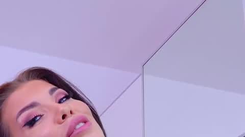 CelineReys online show from September 10, 5:35 pm