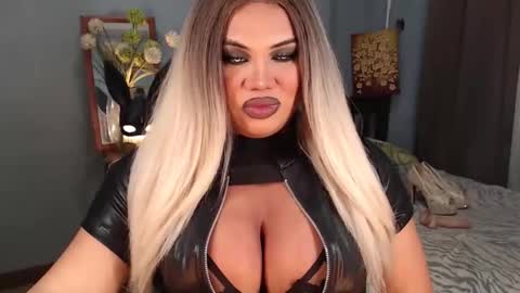 Snapshot of cellinekittcumerr chatting on September 20, 2:40 pm cellinekittcumerr online show from September 20, 2:40 pm