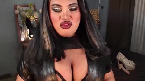 Snapshot of cellinekittcumerr chatting on October 9, 2:37 pm cellinekittcumerr online show from October 9, 2:37 pm