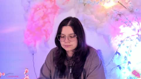 Hello guys my name is Sofi and Lizzie and  Vanessa online show from January 26, 11:18 pm