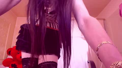 Cerise online show from February 12, 3:18 am