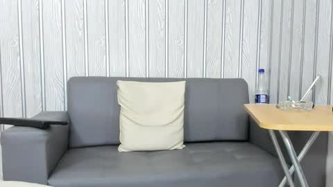 Snapshot of cesar_dant chatting on October 10, 4:39 pm Cesar online show from October 10, 4:39 pm