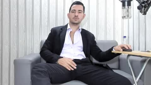 Snapshot of cesar_dant chatting on October 31, 3:13 pm Cesar online show from October 31, 3:13 pm